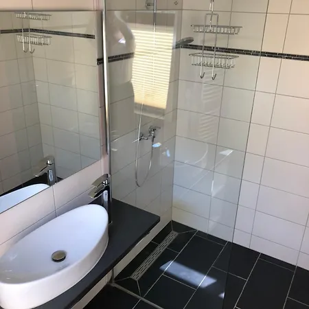 & Restaurant Deutsches Haus Feldberg 酒店 费尔德堡