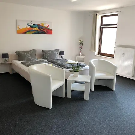 & Restaurant Deutsches Haus Feldberg 酒店 费尔德堡