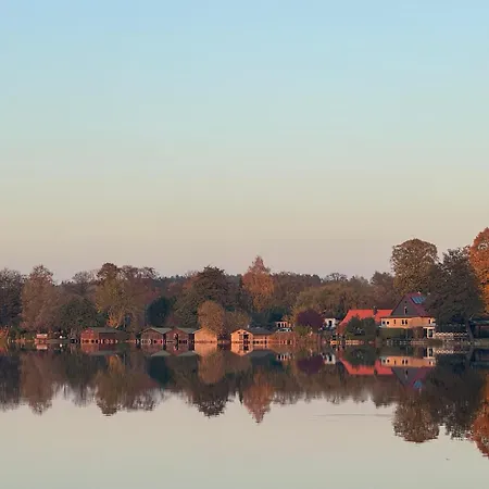 & Restaurant Deutsches Haus Feldberg 费尔德堡